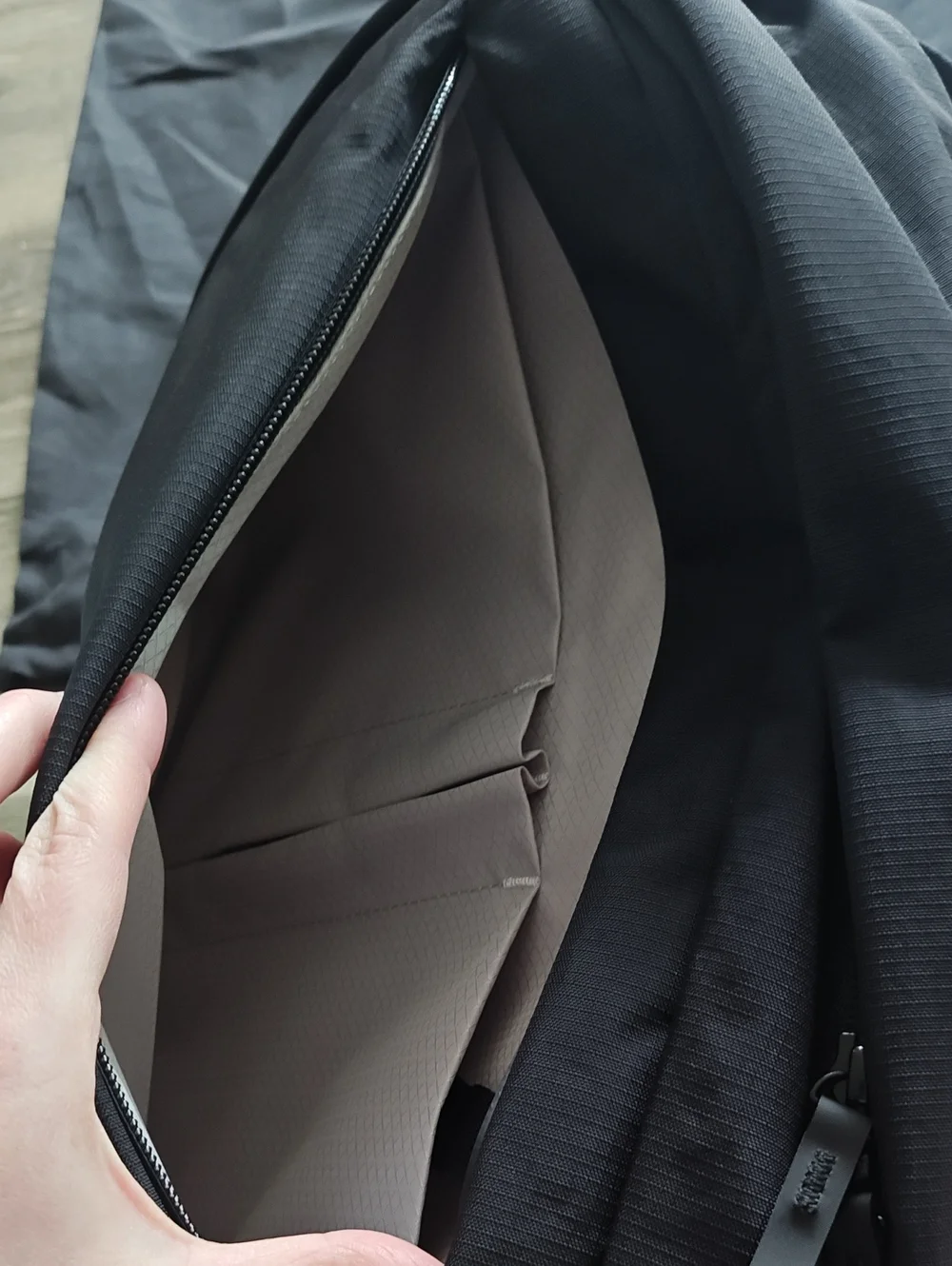 Alpaka Trailblazer Mystery Pack. Metro Backpack, Zip Travel Wallet, Carabiner